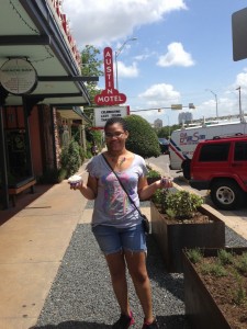 Austin motel (768x1024)