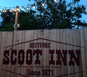 1 Scoot Inn sign